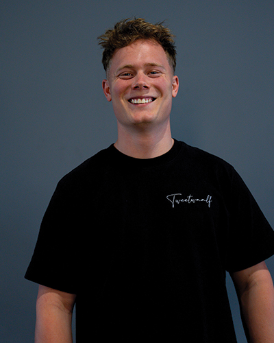 https://www.twee12.com/wp-content/uploads/2025/05/web-sean-2.jpg